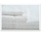 27" x 54" 13.5 lb. Oxford Gold Cam White Hotel Bath Towel