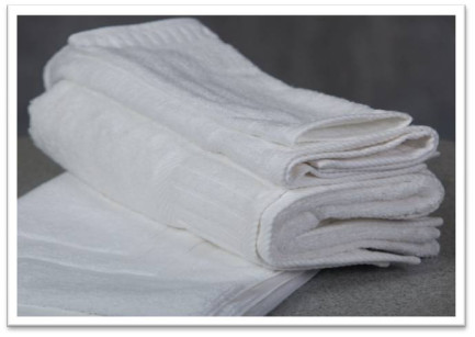 35" x 70" 20 lb. Oxford Signature White Hotel Pool Towel