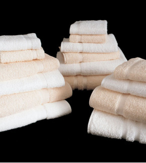 25" x 54" 13.5 lb. Westpoint Cam Border Bath Towel, White