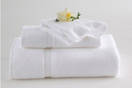 30" x 56" 18 lb. White Martex Five Star Bath Towels