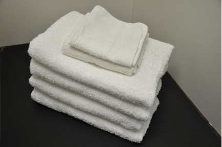 24" x 50" 10.5 lb. White Azul 12S Bath Towel